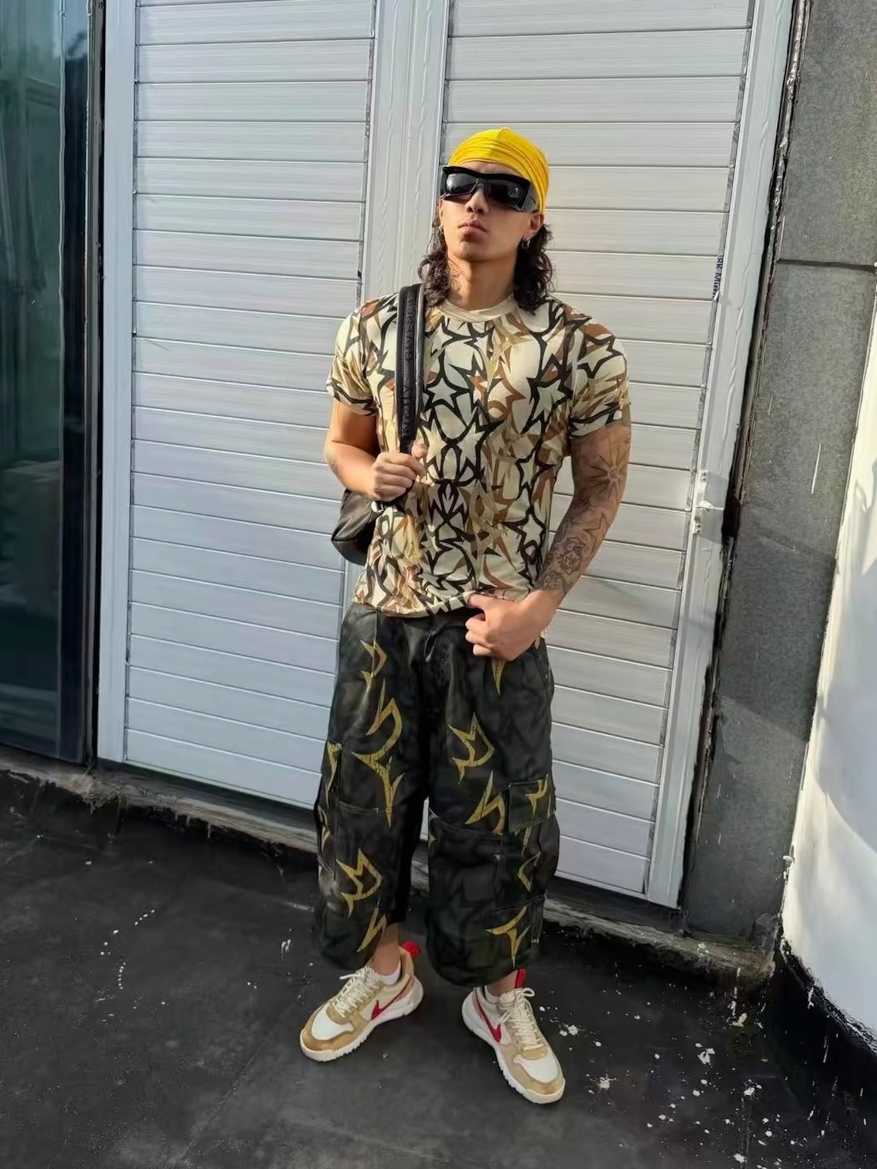 【TecNineGroup】THORN STAR CROPPED PANTS
