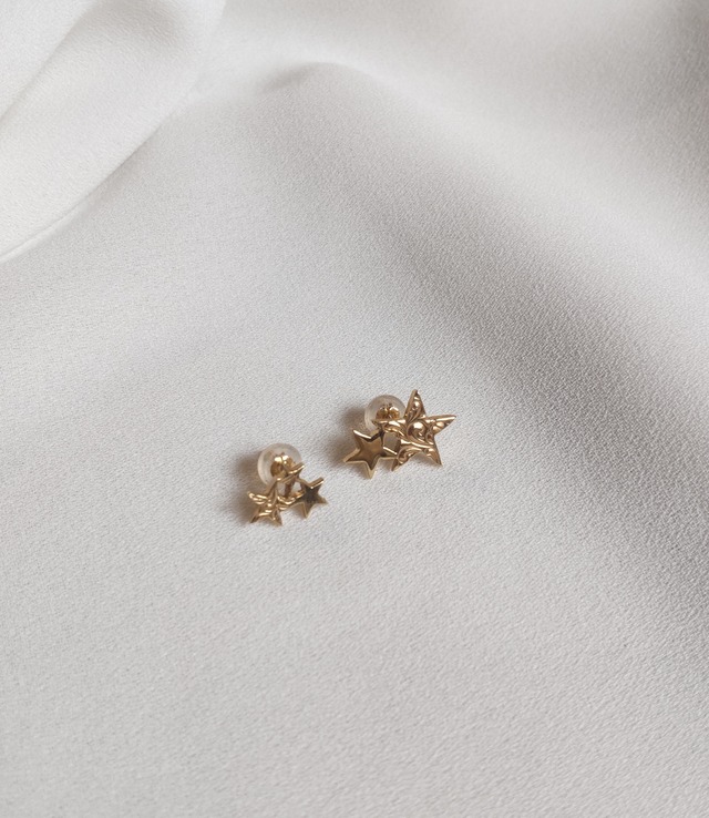 STAR STUDS EARRINGS