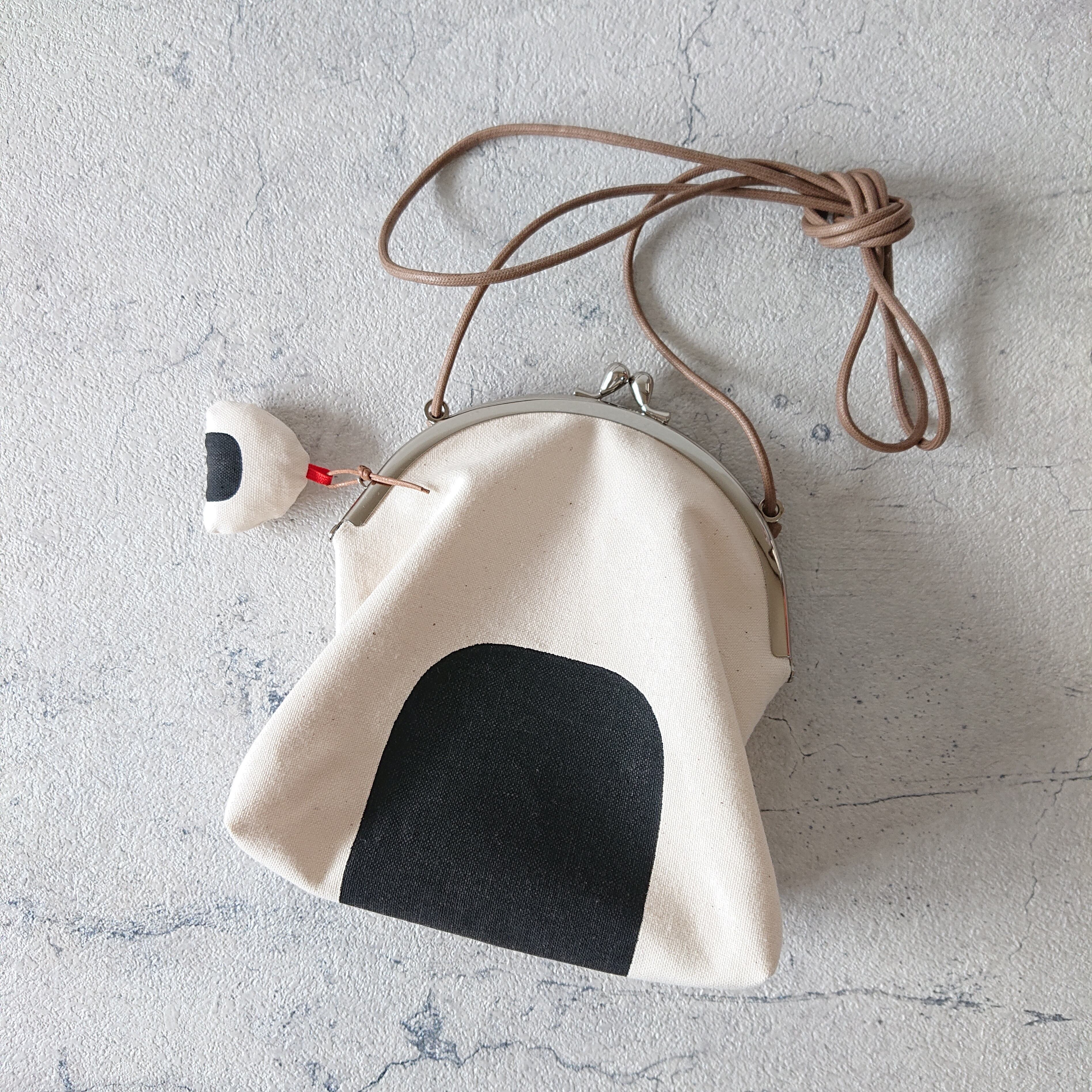 おにぎりポシェット | zakka 7070ーオリジナルテキスタイル、手染めの