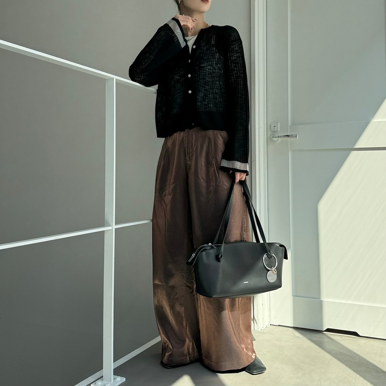 フレアスリーブシアーニットCD/ブラック