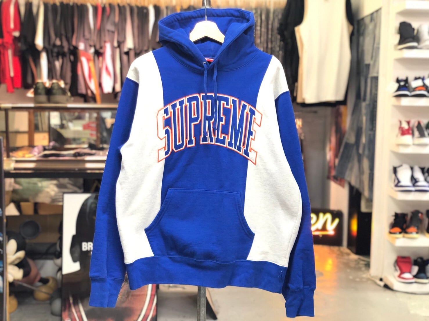 Supreme 19AW PANELED ARC LOGO HOODED SWEATSHIRT MEDIUM BLUE 