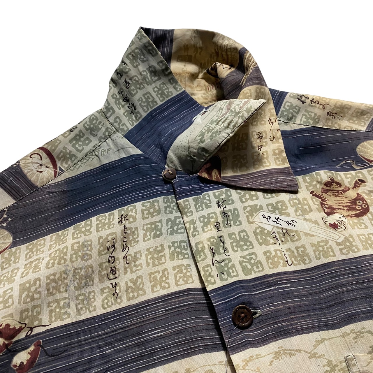 vintage 1950’s long sleeves rayon hawaiian shirt “Japanese pattern”