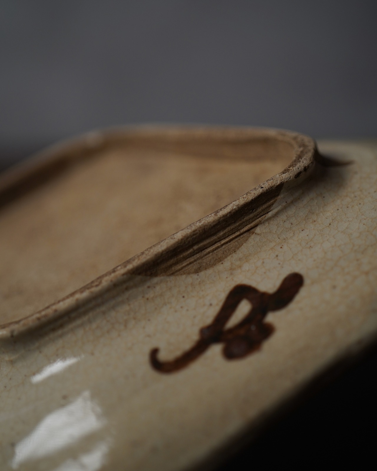 菱形皿　緑釉鉄絵蟹図　２枚　/　江戸中期〜明治初期