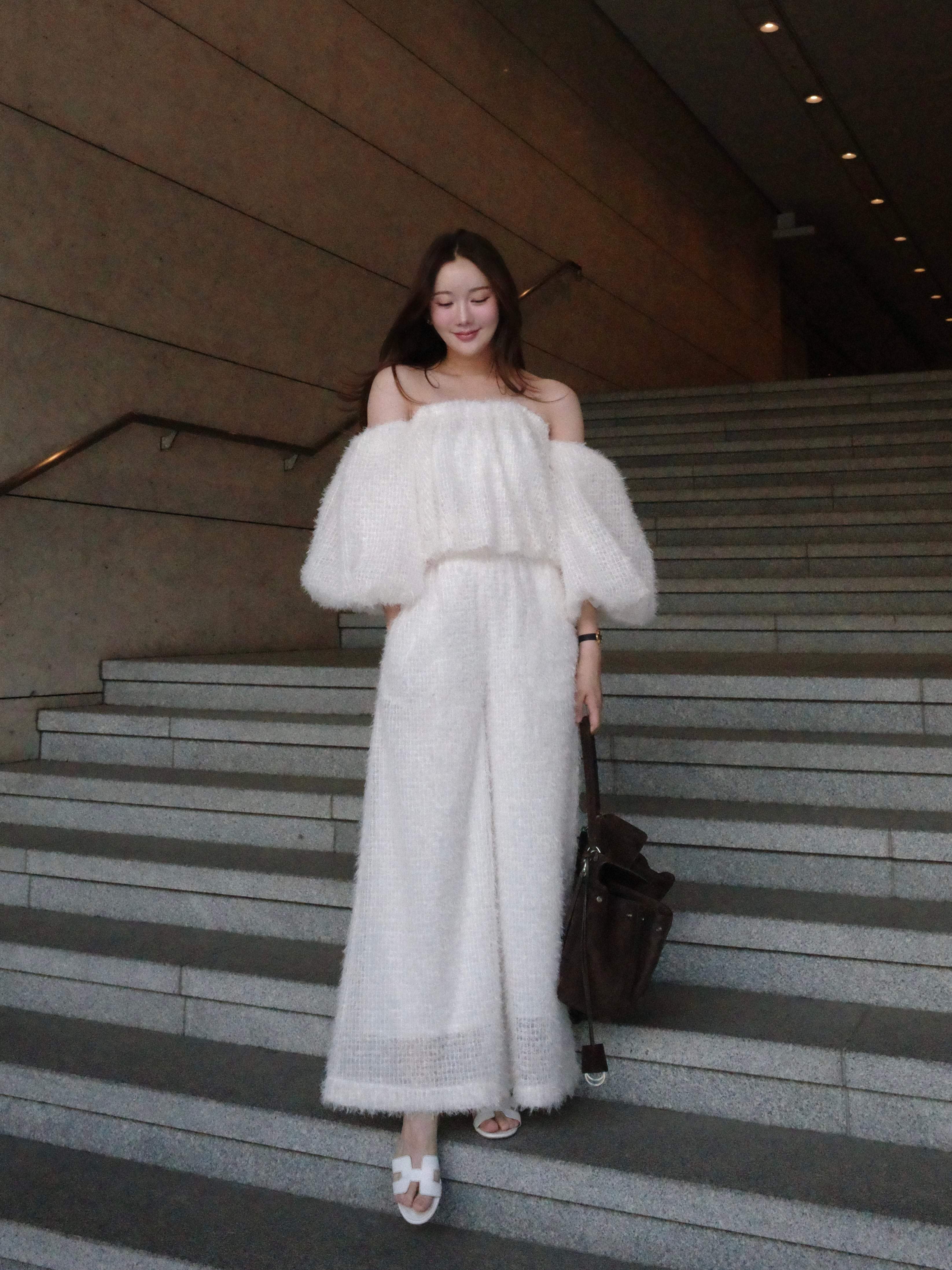 40%OFF】luna tops / white 9/3 21:00 ～ SALE (即納) | HYEON