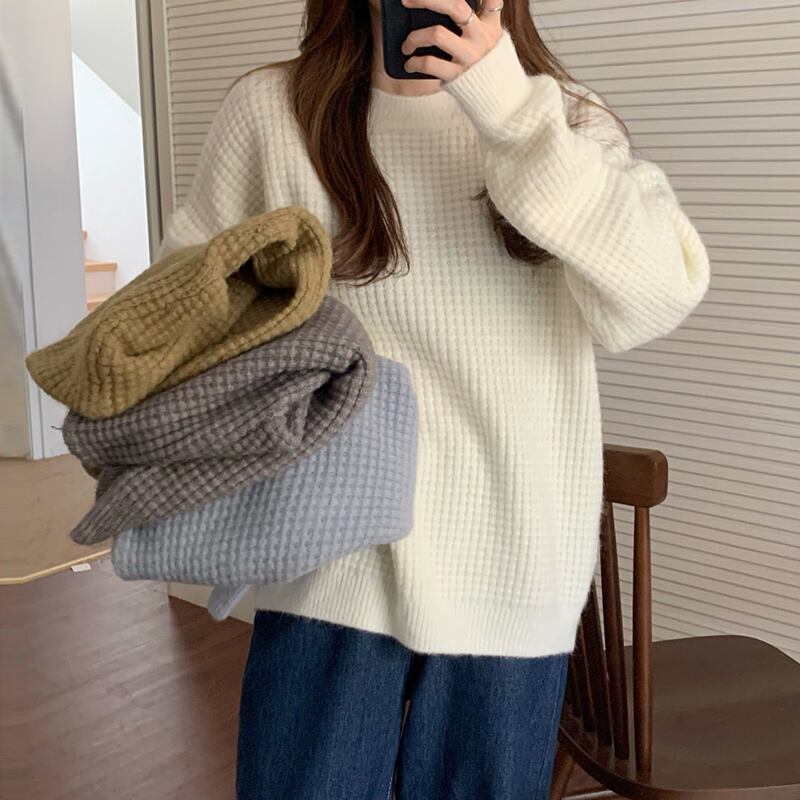 ホワイトラウンドネックセーター オータムウィンタールーズスタイル 秋物 冬物 Oネック 試着室1079564652