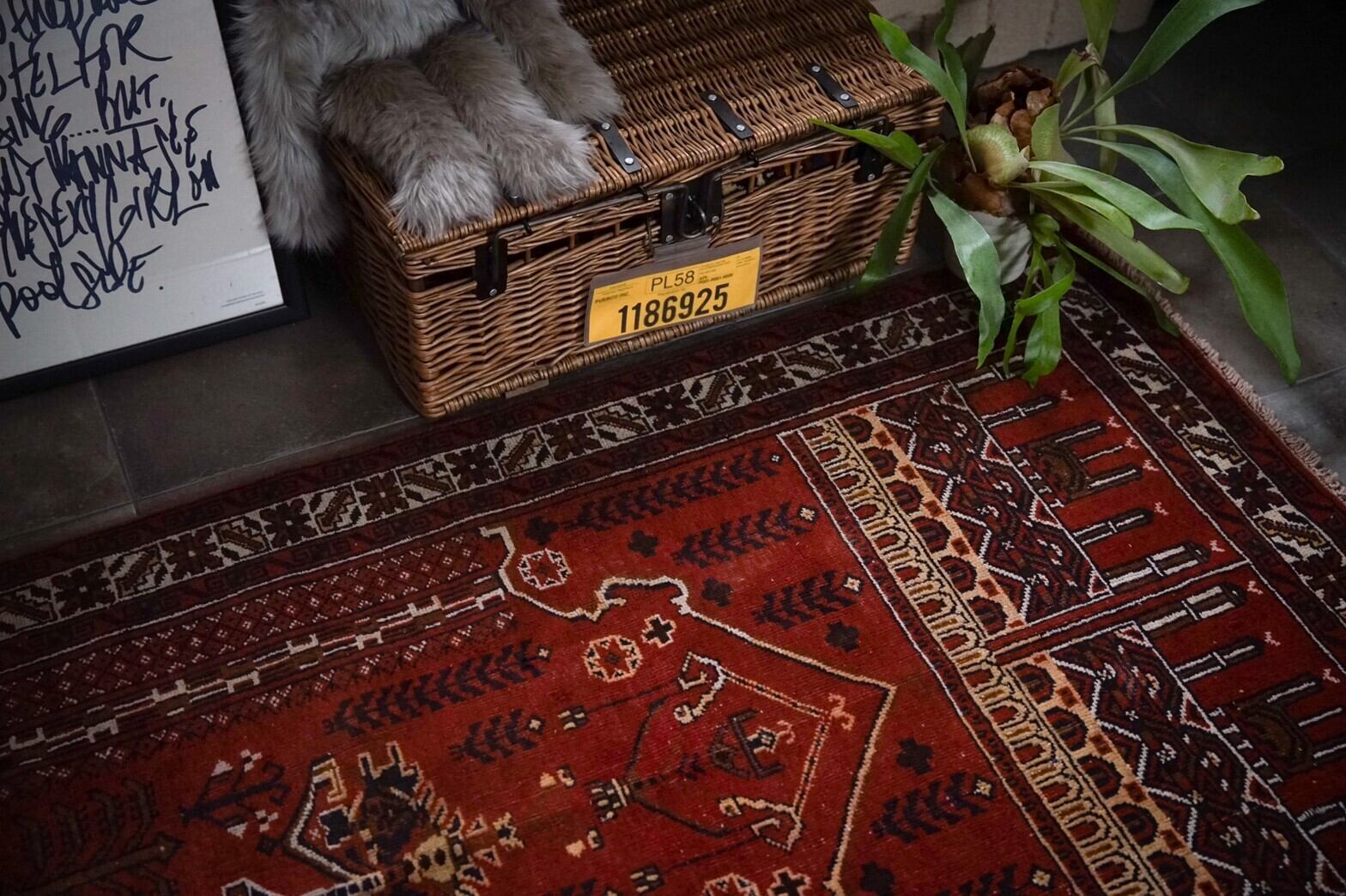 084 - Vintage baluch rug