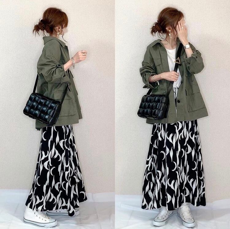 アート柄フレアロングスカート