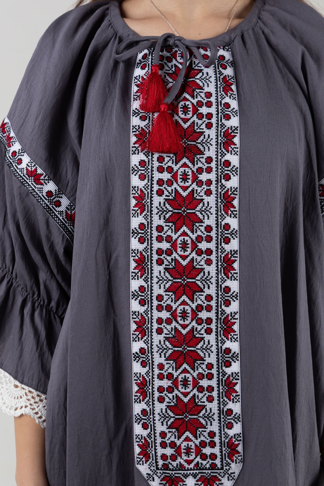ウクライナ刺繍ヴィシヴァンカ　手刺繍　レディース・フリーサイズ - 4