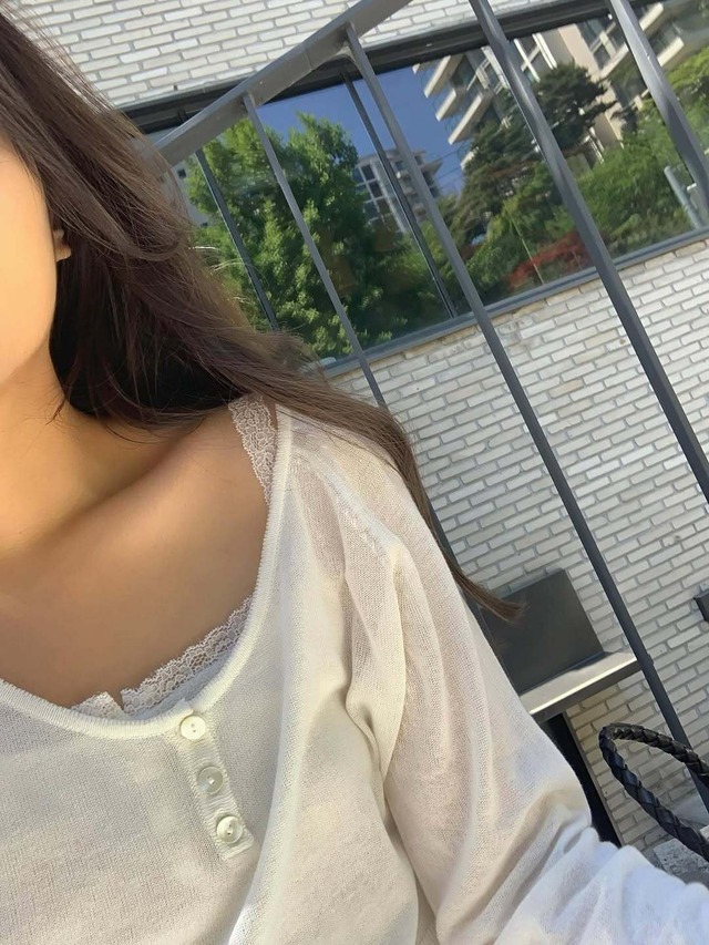 [LITER] baby button crop knit (即納)