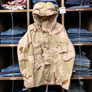 ①US ARMY ECWCS DESERT CAMO GORE-TEX PARKA