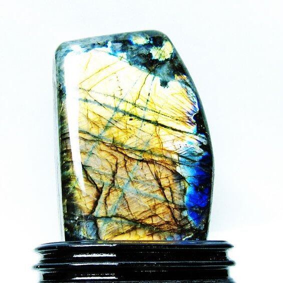 1.6Kg ラブラドライト 原石 台座付属 一点物 181-4256