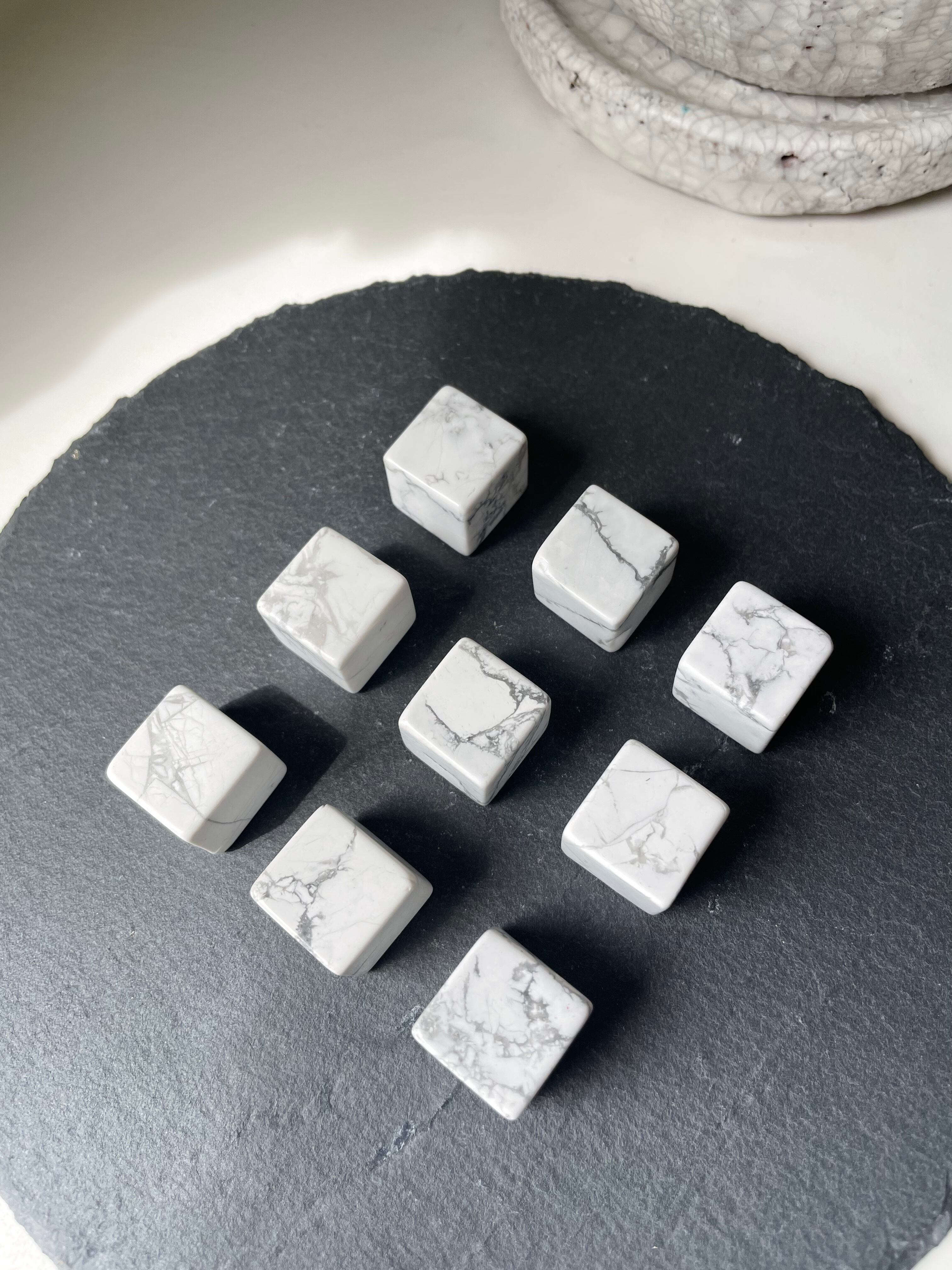 Howlite Cube / ハウライトキューブ