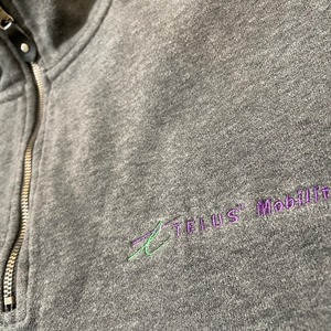 【moratti.com】企業系 カナダ製 TELUS ハーフジップ スウェット 刺繍ロゴ 企業ロゴ L US古着