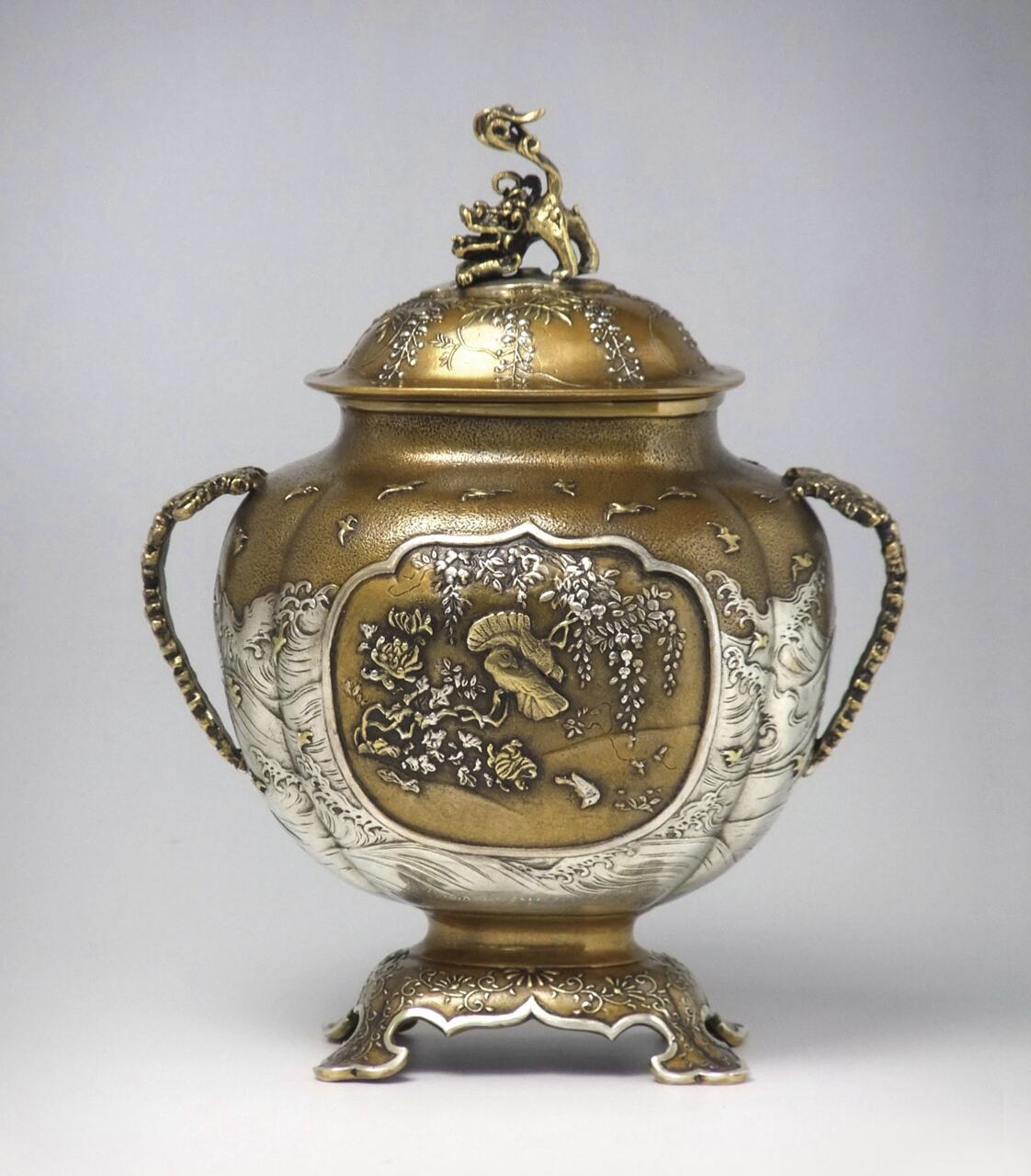 藤耳波千鳥獅子蓋香炉 正晴作