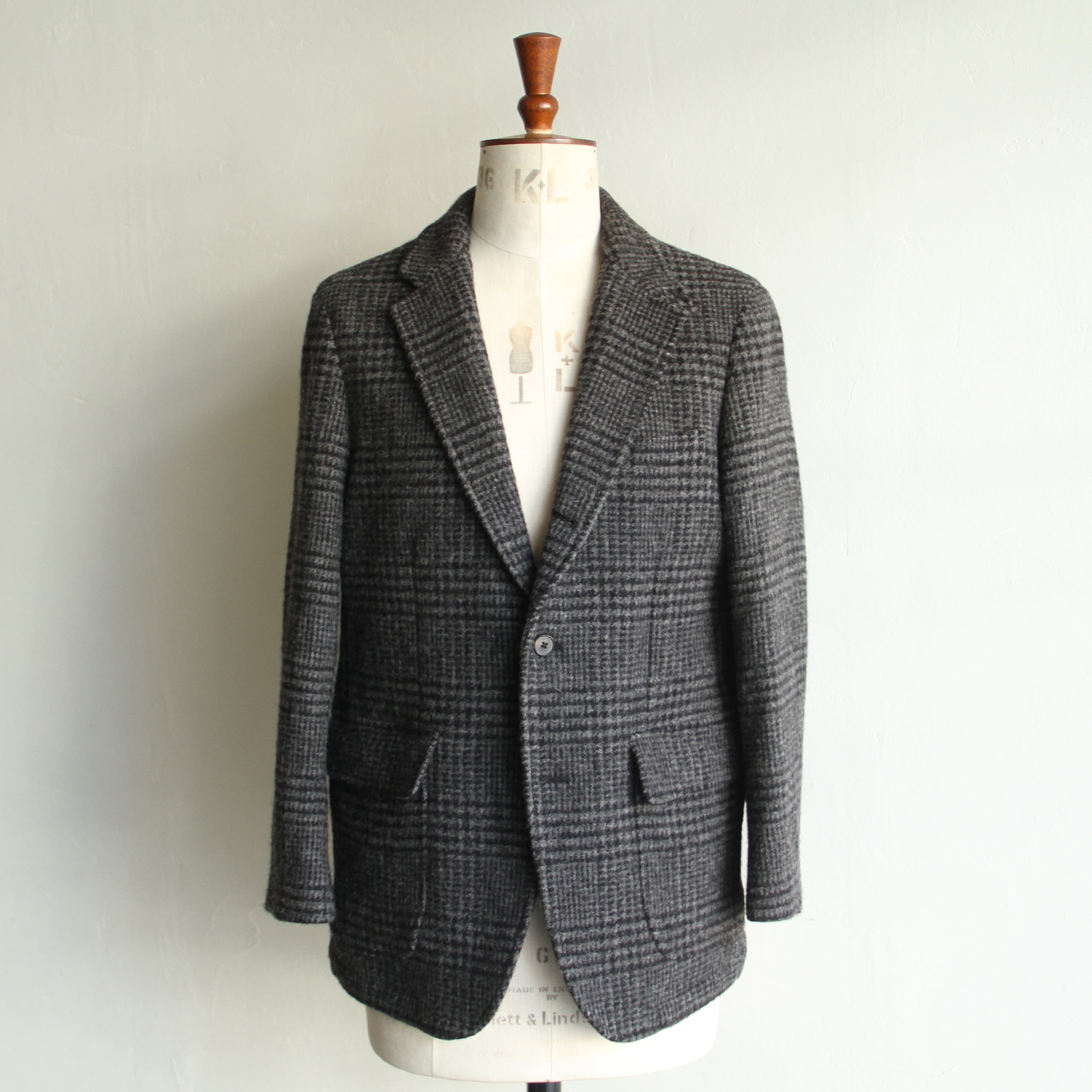 D.C. WHITE Andy glen check