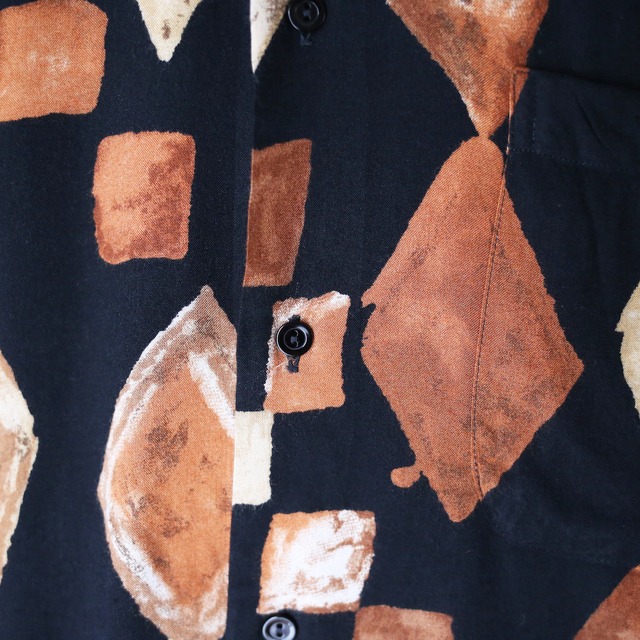 black base modern art pattern loose h/s shirt（made in italy）