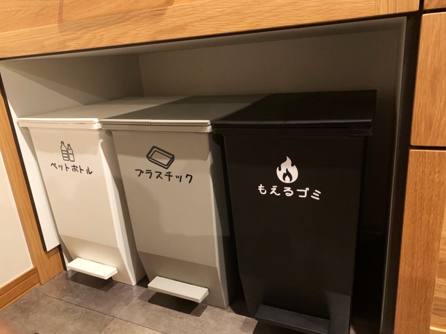 お子様たちにも分かりやすく！ゴミ分別ステッカーシール【DIY