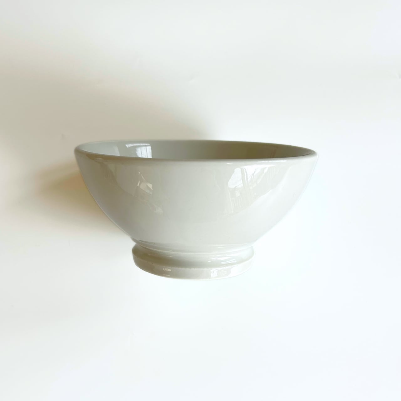 Pillivuyt France フランス・ヴィンテージ 白いカフェオレボウル / B