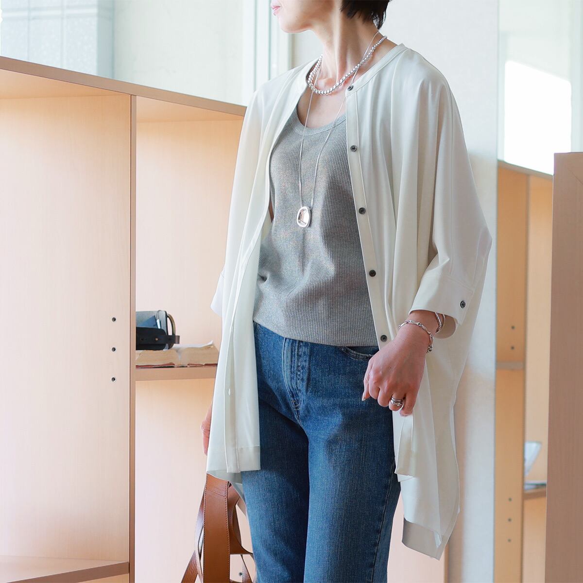 siro de labonte (シロ デラ ボンテ) トロ味シャイニーデニム ルーミーバンドカラーシャツジャケット