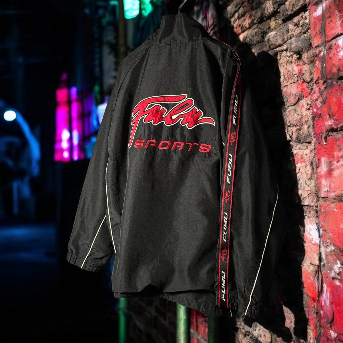 FUBU SPORTS ナイロンジャケット 赤黒 フブ L ドローコード | 古着屋 