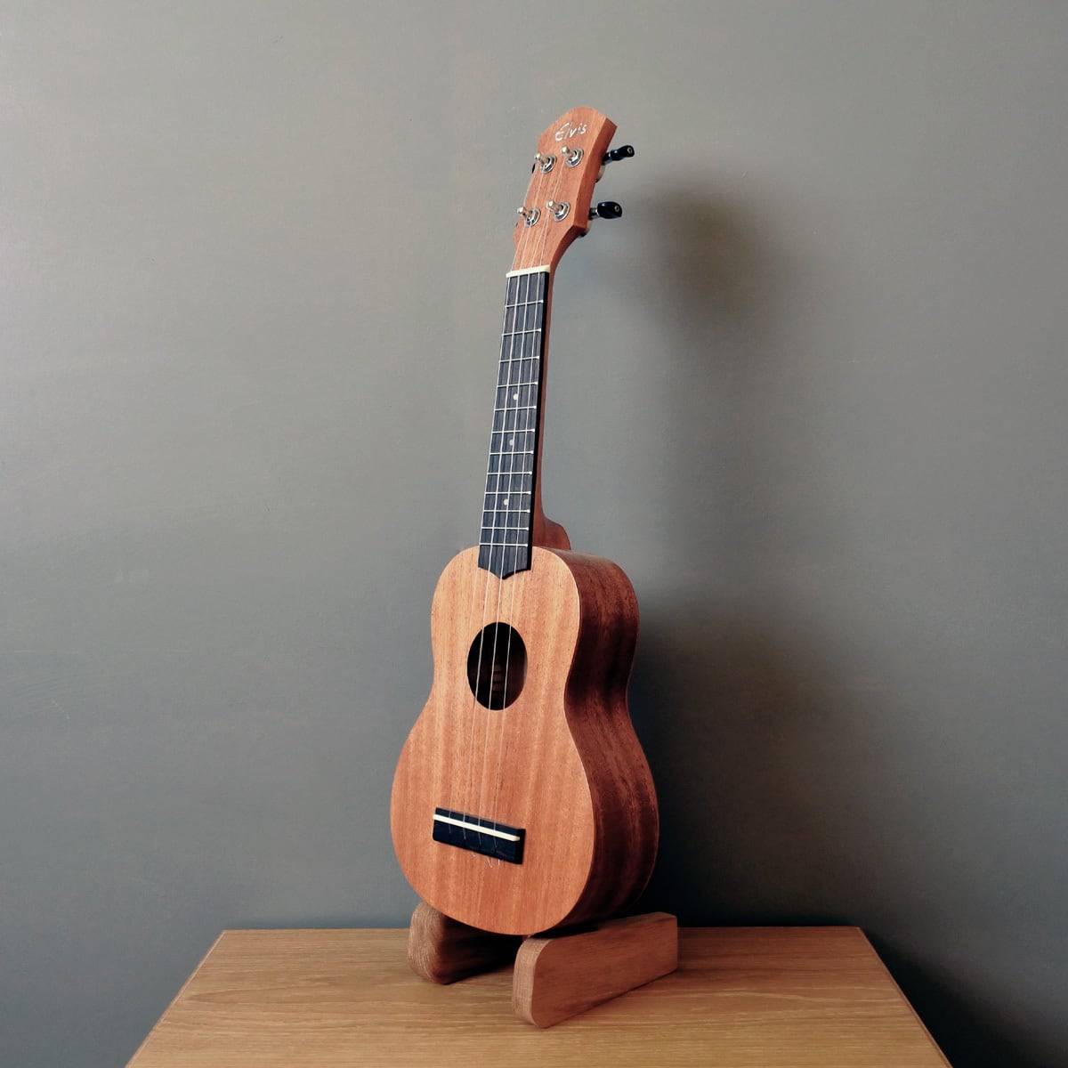 ウクレレ スタンド 木製 ミニ 弦 ギター 小型 バイオリン 組立 木目調 楽器