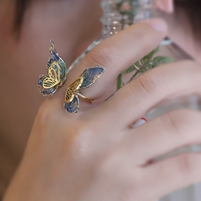 mysterious colored butterfly ring　＜a10095＞