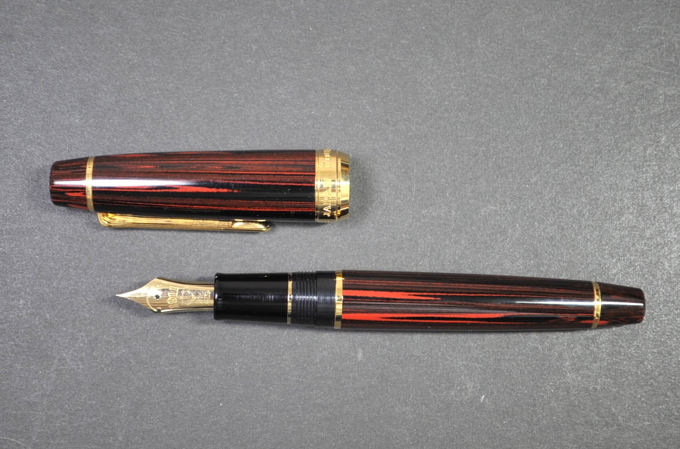 セーラー万年筆 プロフェッショナルギア マーブルエボナイト SAILOR