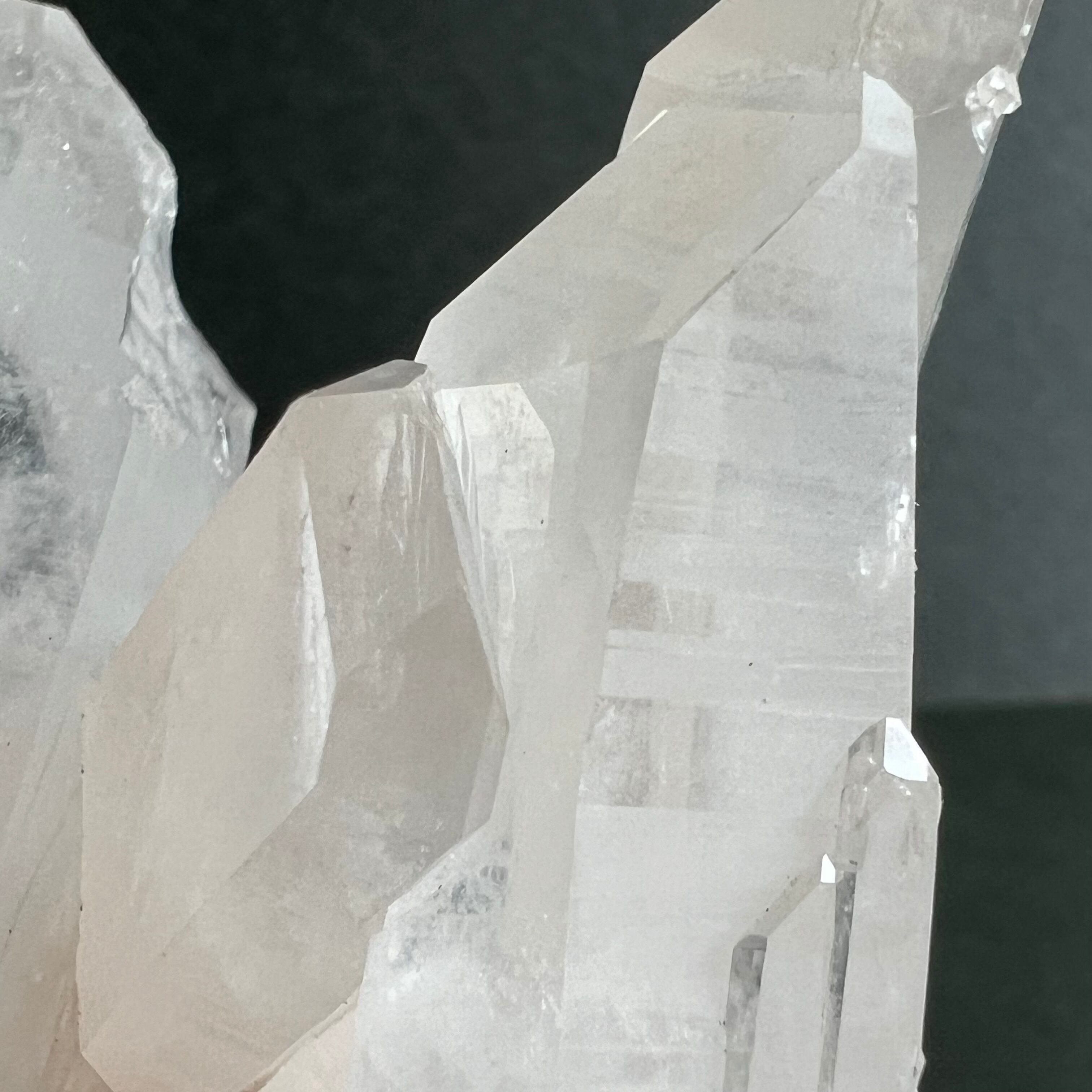 重量感たっぷり✨水晶クラスター ブラジル産⑳ 953g 重量感たっぷり✨水晶クラスター ブラジル産⑳ 953g