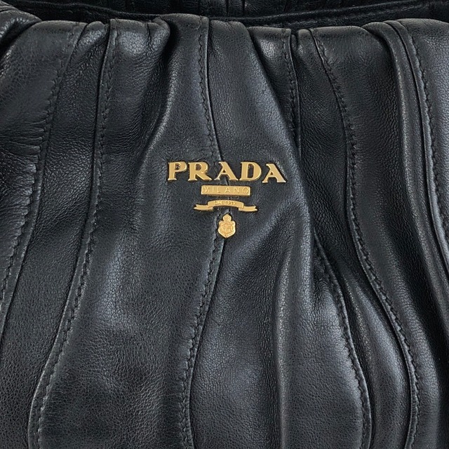 PRADA プラダ ショルダーバッグ ブラック トライアングルロゴ レザー ギャザーセミショルダーバッグ vintage ヴィンテージ オールド 6yixa5