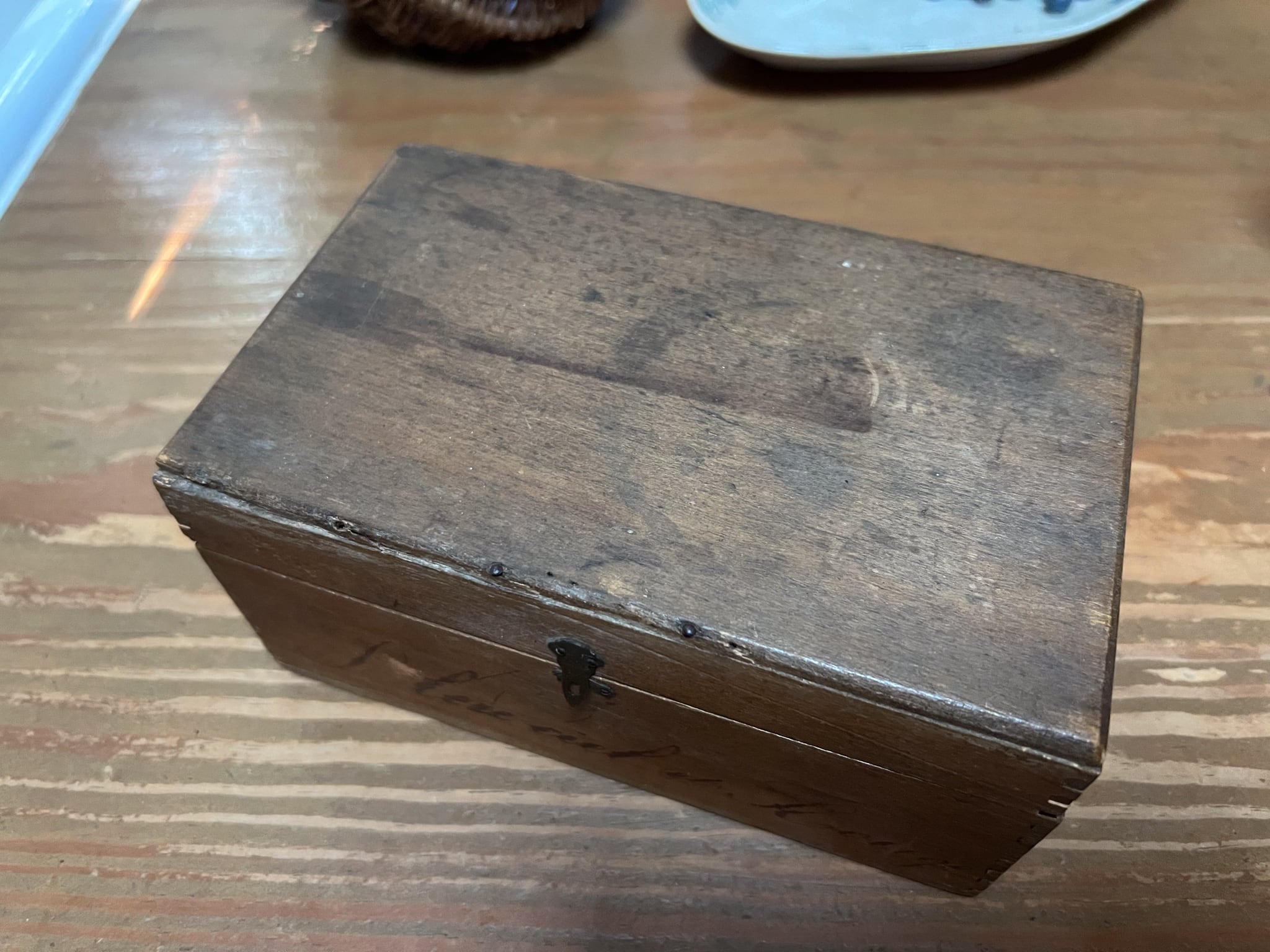 文字が入った木箱 フレンチアンティーク