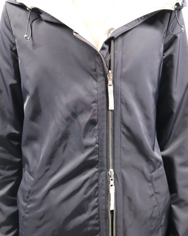 【ARMANI COLLEZIONI】nylon reversible hooded jacket