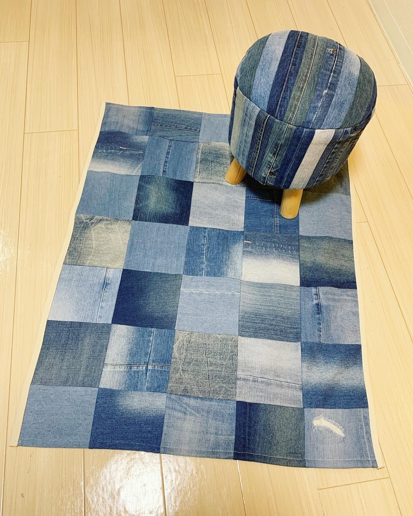 デニムリメイクのパッチワーク柄マルチマット | RELOW 