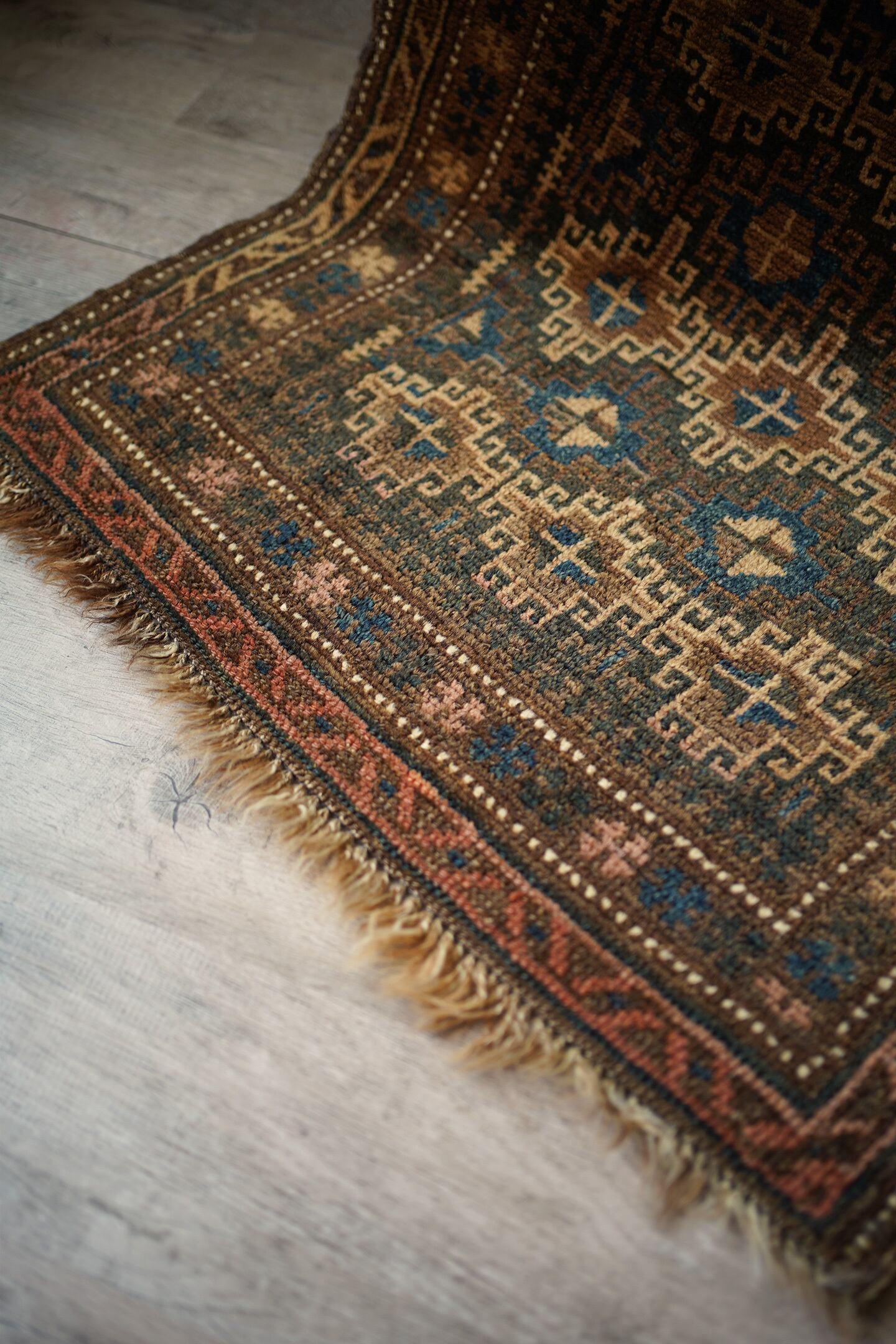 ラグ Taimani rug 819】Vintage Afghan Taimani rug 1980's | ヴィンテージラグ専門店