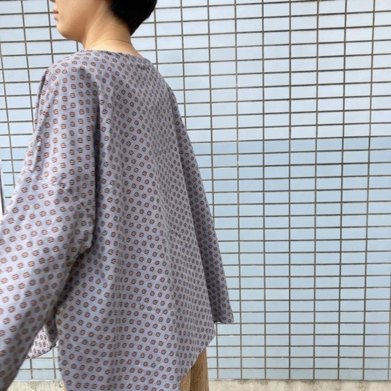 ICHI（イチ）　小紋柄ブラウス　グレー
