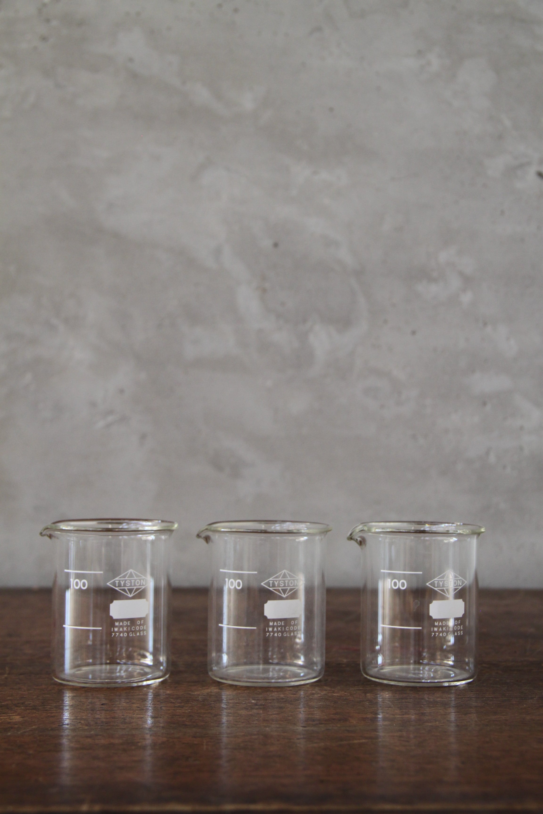 【送料無料】ビーカー 3つセット 古道具/アンティーク/ガラス/瓶/花瓶/試験瓶/ビーカー