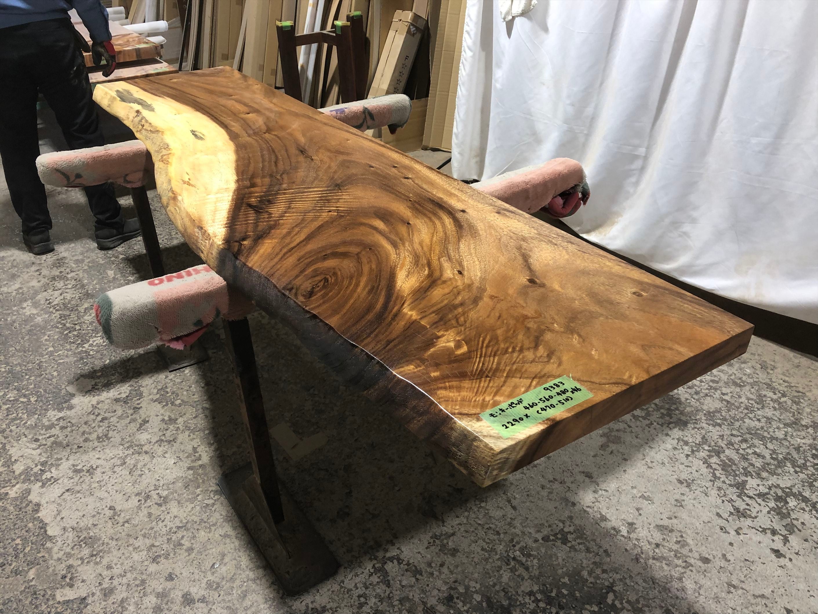 モンキーポッド9383 一枚板無垢 乾燥材 2290x460-560-480x46mm カウンター センターテーブル ダイニングテーブル