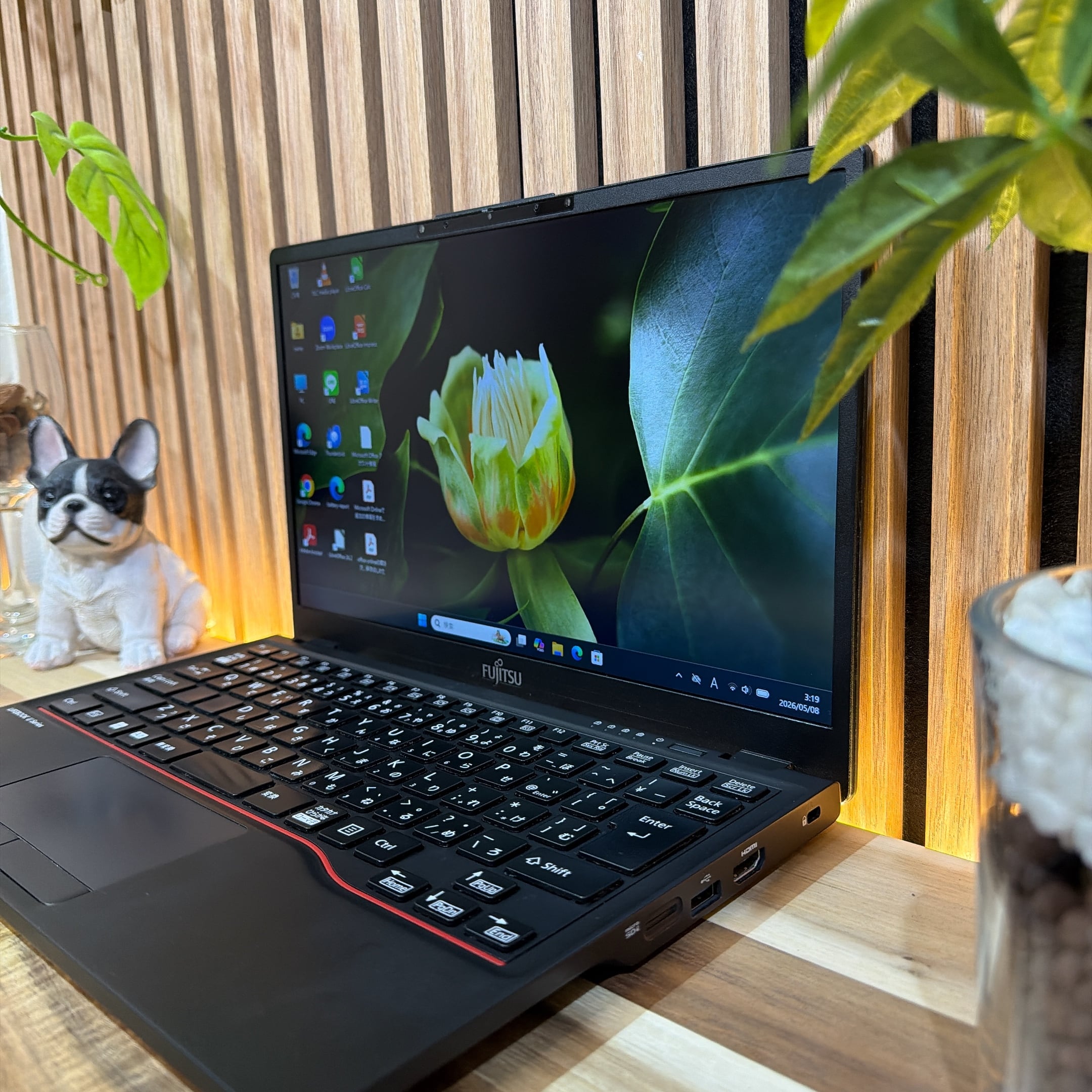 公式ショップ限定価格❣️/超軽量《新型2022年発売》富士通 LIFEBOOK