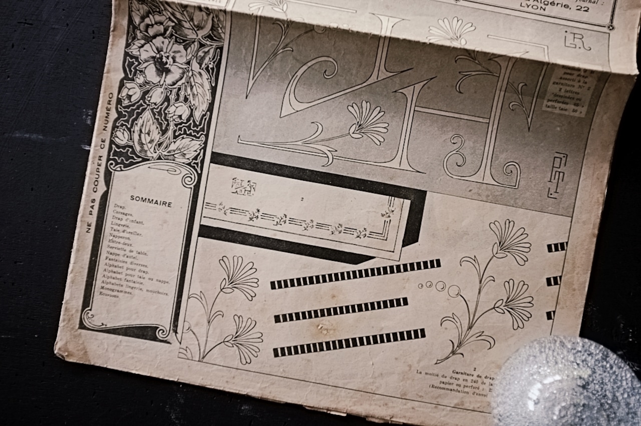 49s フランス LE JOURNAL DES BRODEUSES 手芸と刺繍 新聞d アンティーク