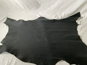 シカ革(ヌメ)ソフトタイプ　ブラックカラー　メス　レザーAAランク44ds　1.5ｍｍ　銀面あり