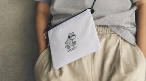 cheekyシュナウザー　サコッシュ