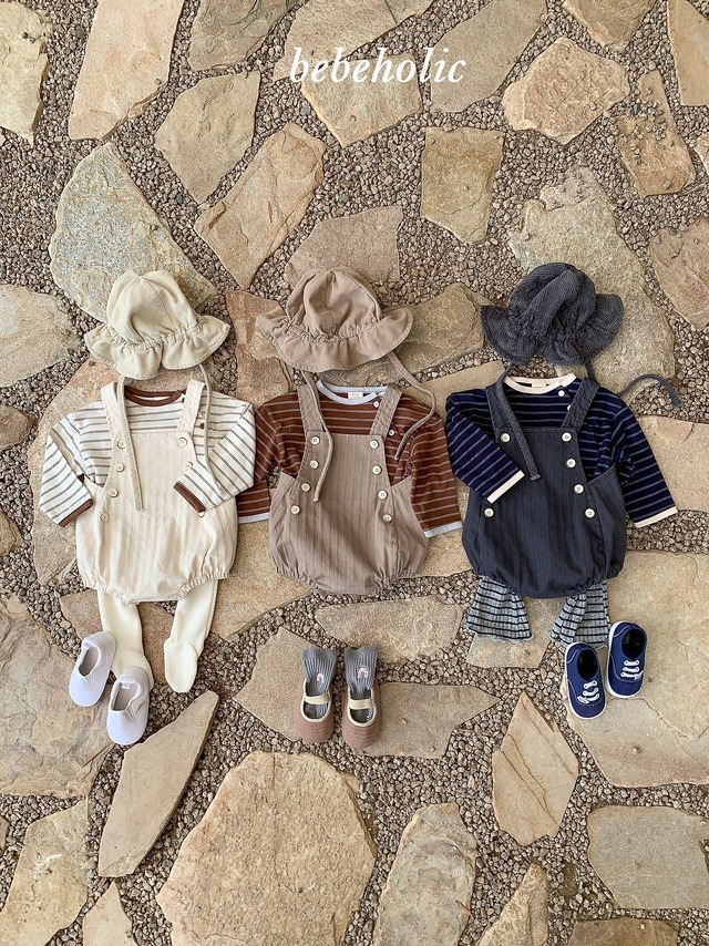 ⭐︎即納⭐︎[bebeholic] button sus rompers