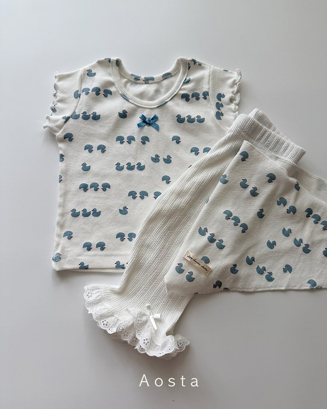 [Aosta] Ribbed ribbon tee / [아오스타] 골지리본티