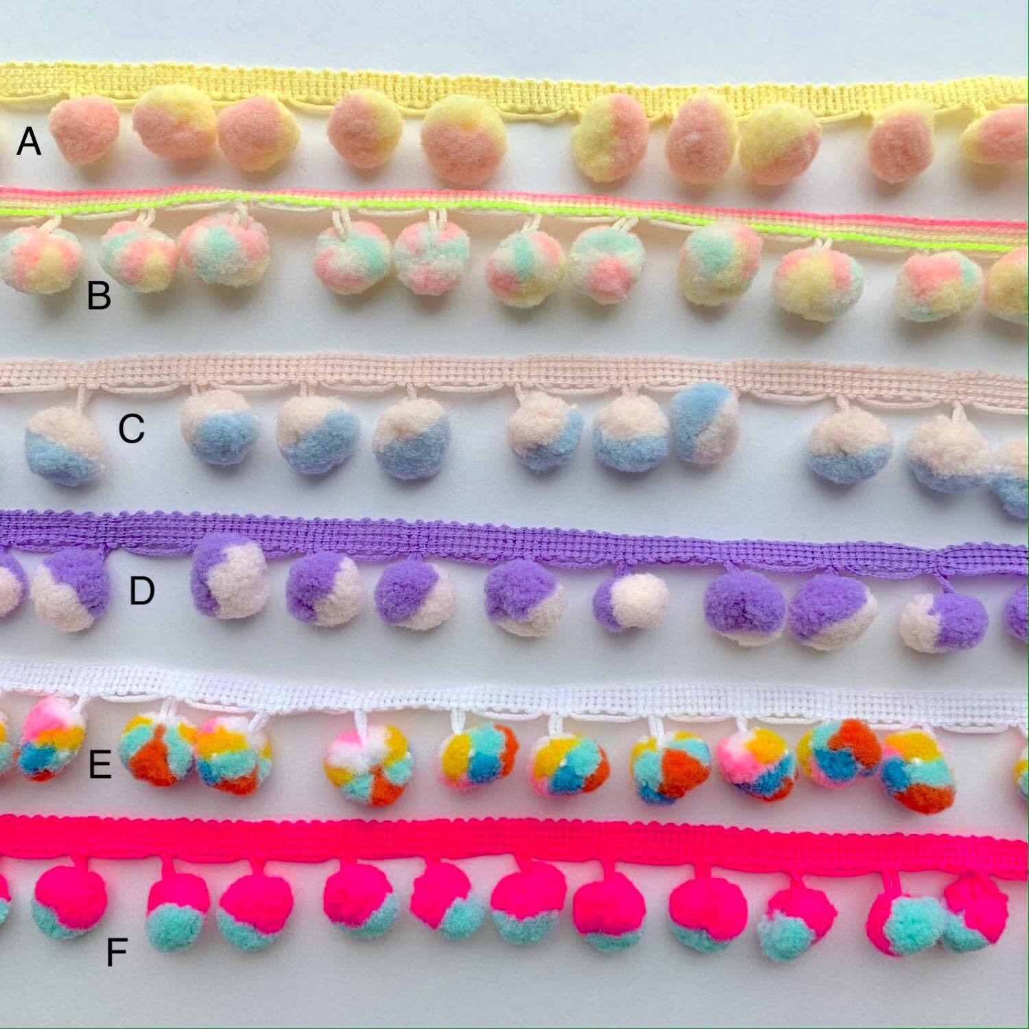 再入荷〉ポンポン付きMIXカラーリボン（1mカット） | Dua-アクセサリー