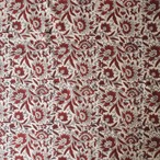 ブロックプリント生地【50cm単位】インド綿  花柄 生成り×赤 #43510-WT1