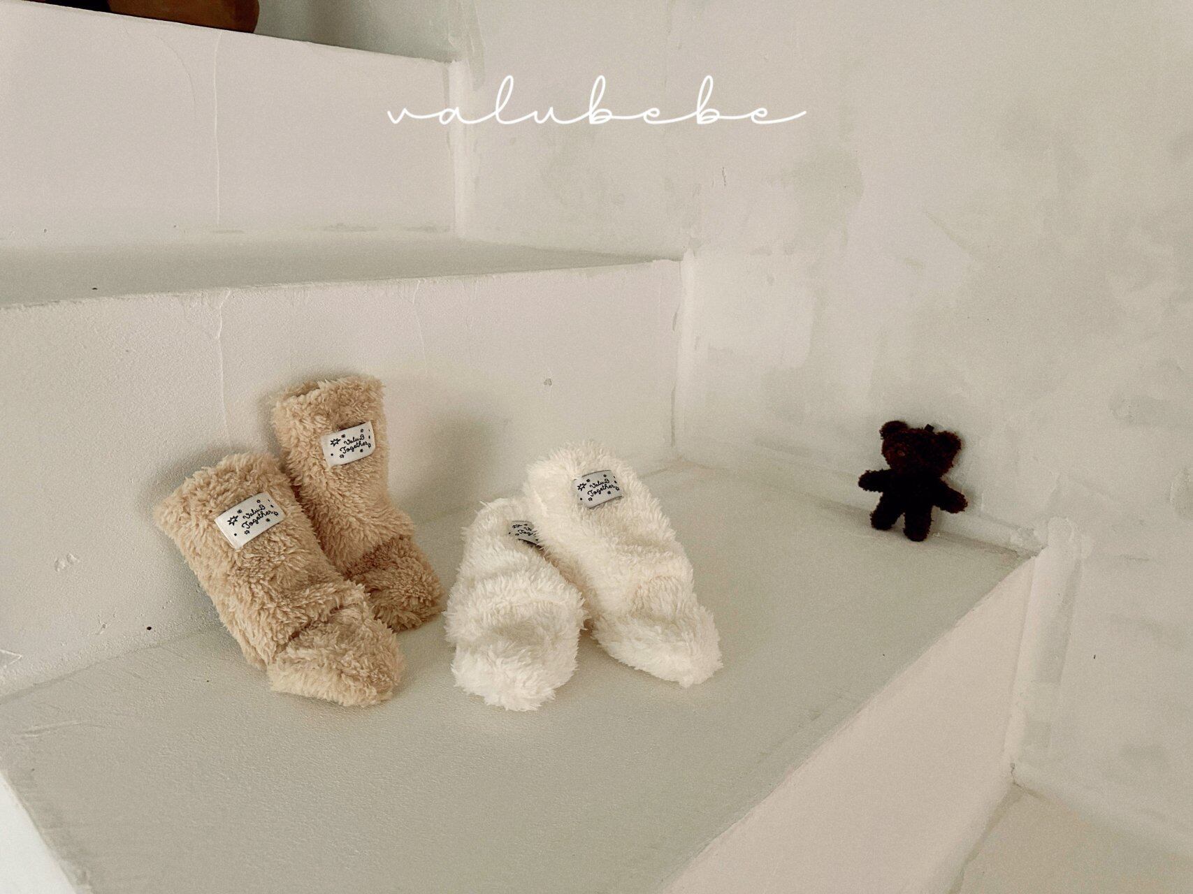 【予約】Fluffy Winter Boots 25 (Bebe)