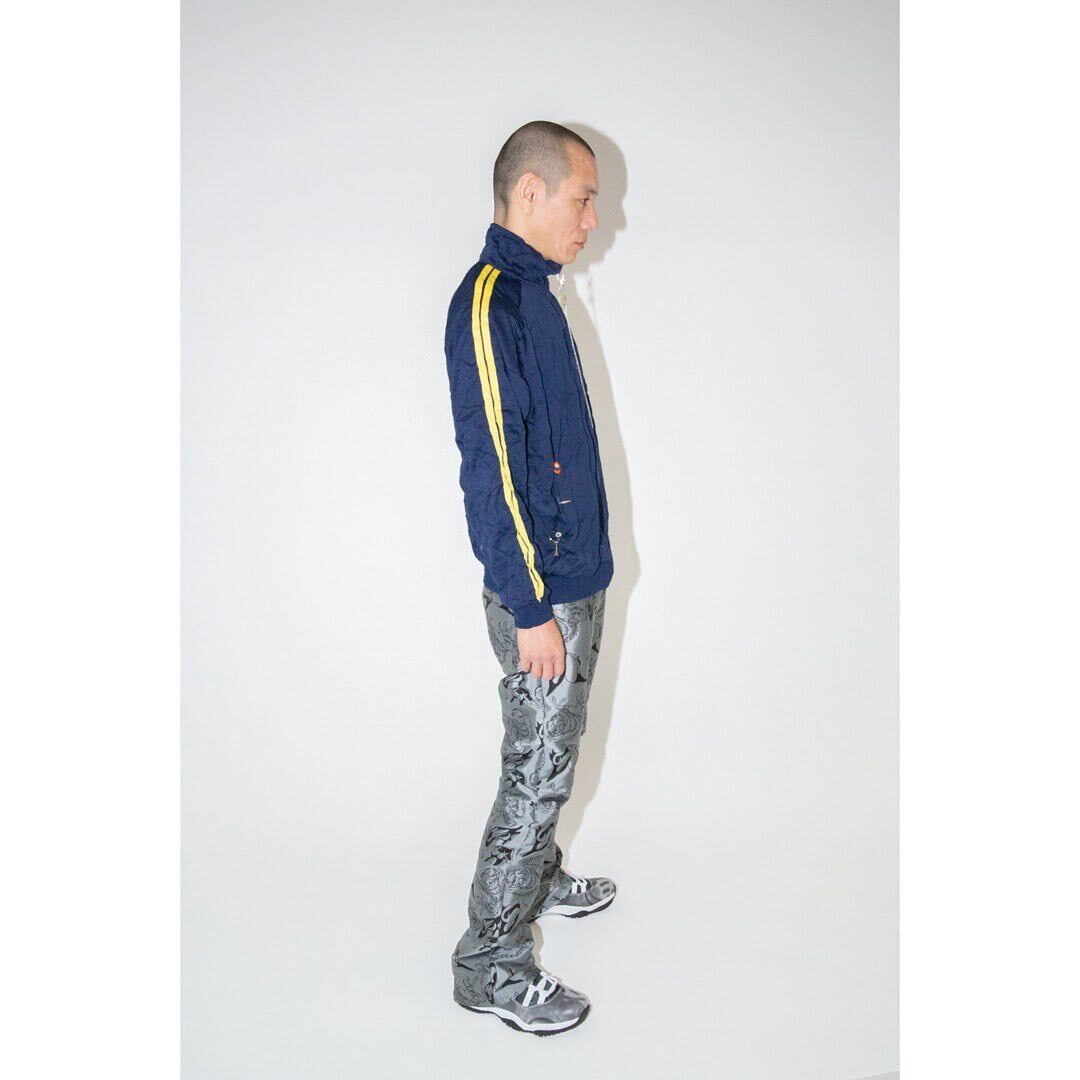 BODYSONG. LIKE A BALE VINTAGE TJ (NAVY) SKU: BS239204 | IAAAM