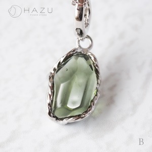 【1点もの】宇宙の神秘モルダバイト・ネックレス