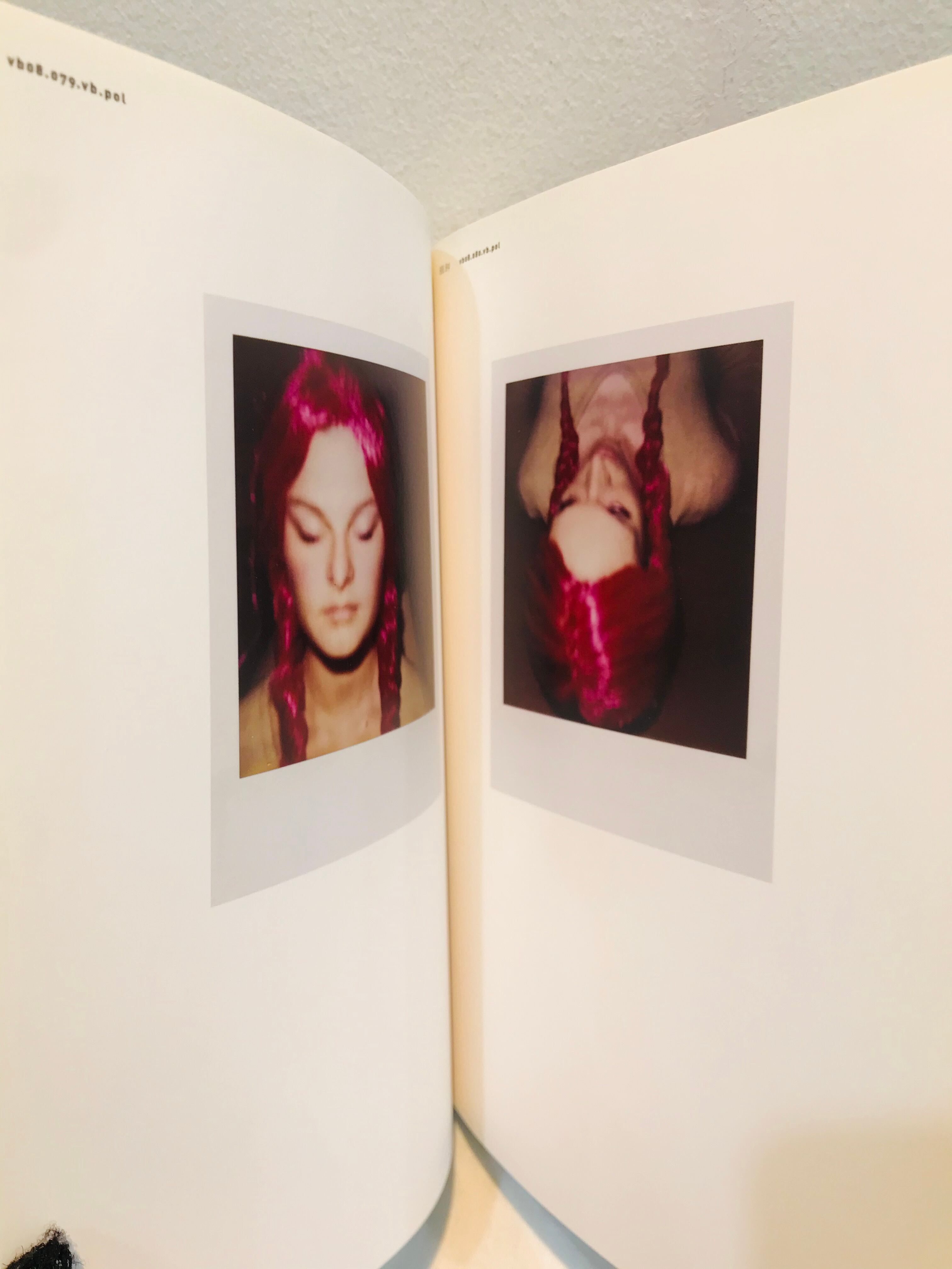 ヴァネッサ・ビークロフト VANESSA BEECROFT | zbooks