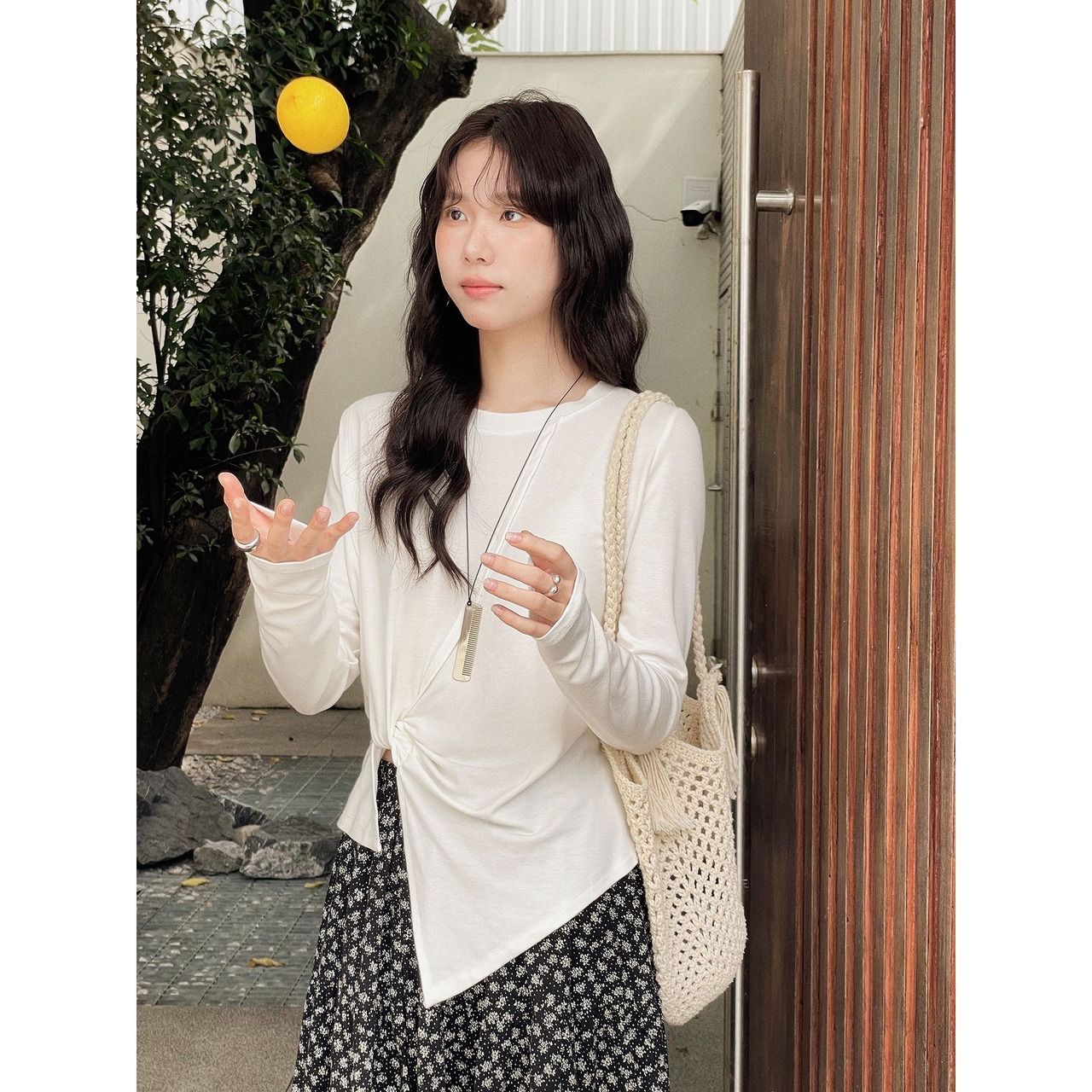 ねじりデザインTシャツ_134613