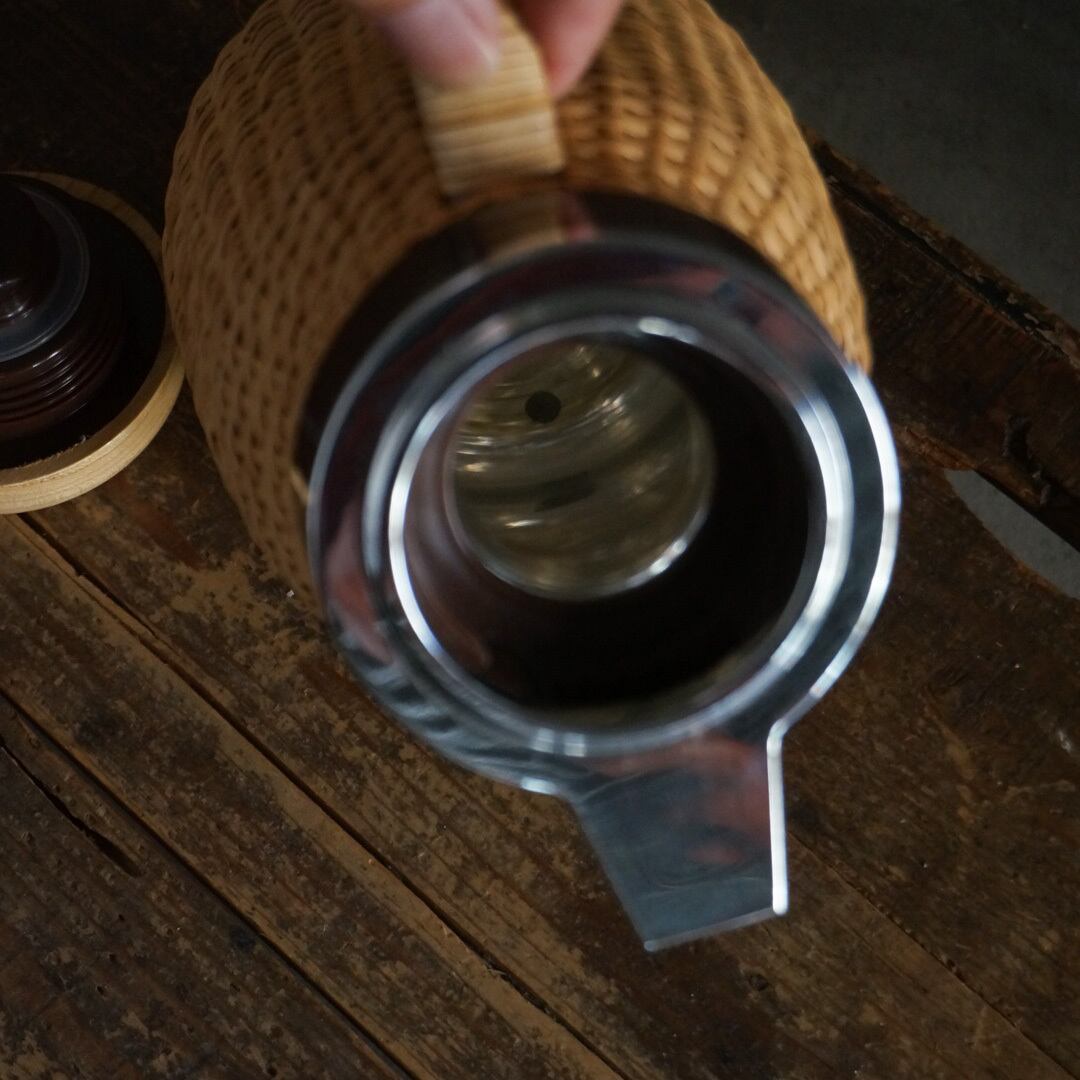 古い国産の魔法瓶